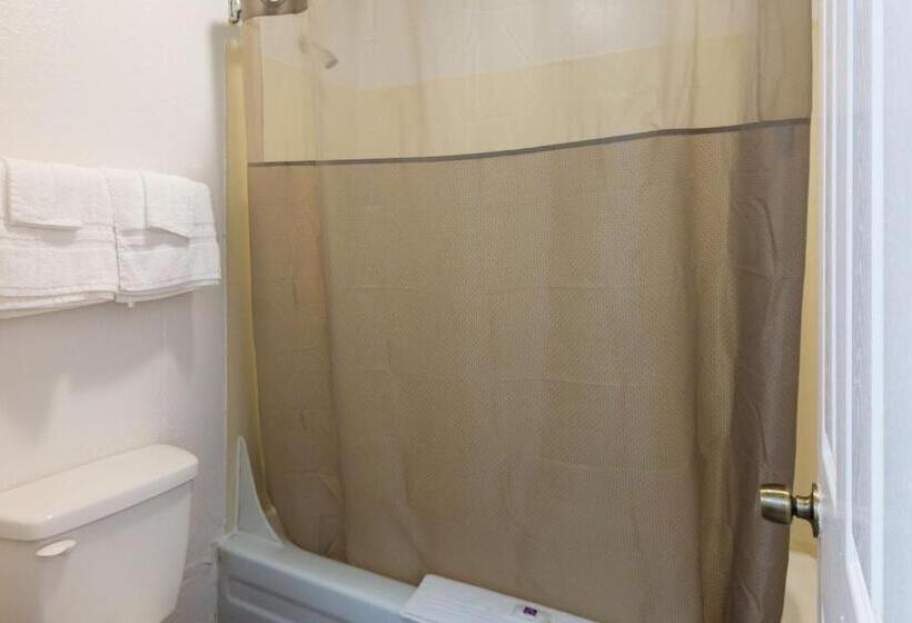 스탠다드 룸 킹사이즈 침대, Motel 6 Parkersburg, Wv