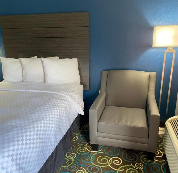 Люкс, Clairmont Inn & Suites   Warren