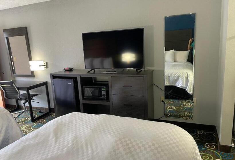 Люкс, Clairmont Inn & Suites   Warren