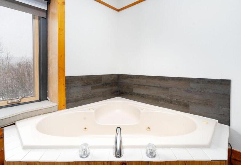 Номер Deluxe Кровать Кинг, Caribou Highlands Lodge