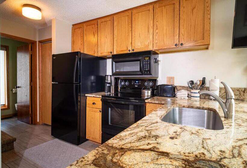 Дом 2 Спальни, Caribou Highlands Lodge
