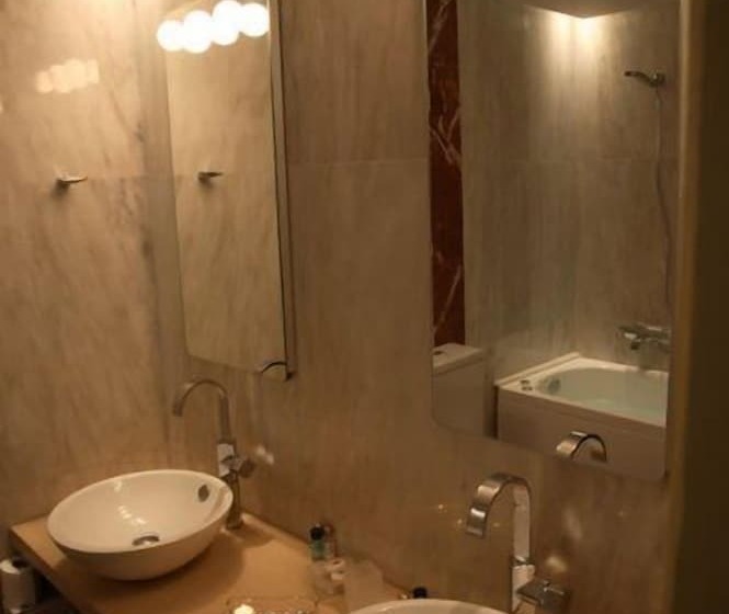 Номер Deluxe, Bellagio Luxury Boutique