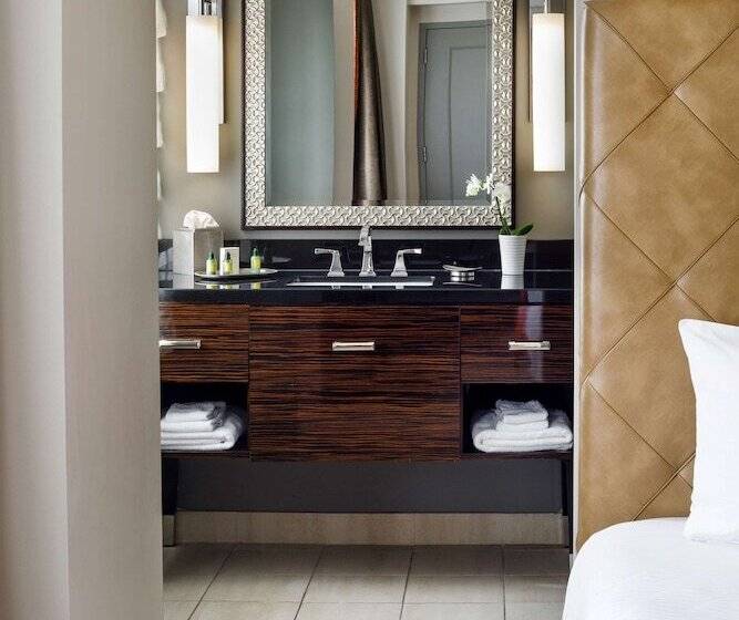 デラックスルーム, Colcord Hotel Oklahoma City, Curio Collection By Hilton