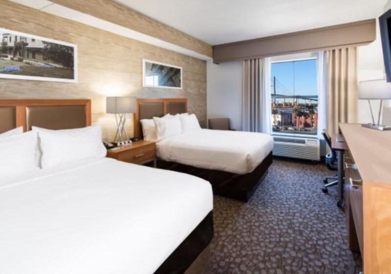 חדר סטנדרט מותאם לאדם עם מוגבלויות, Holiday Inn Savannah Historic District, An Ihg