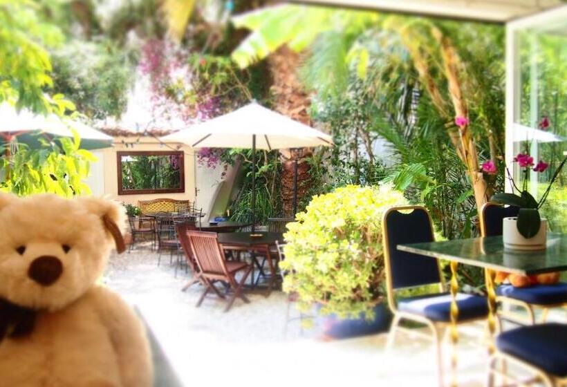 Номер Стандарт с Балконом Вид на Сад, Privat Hotel Liberty Sitges