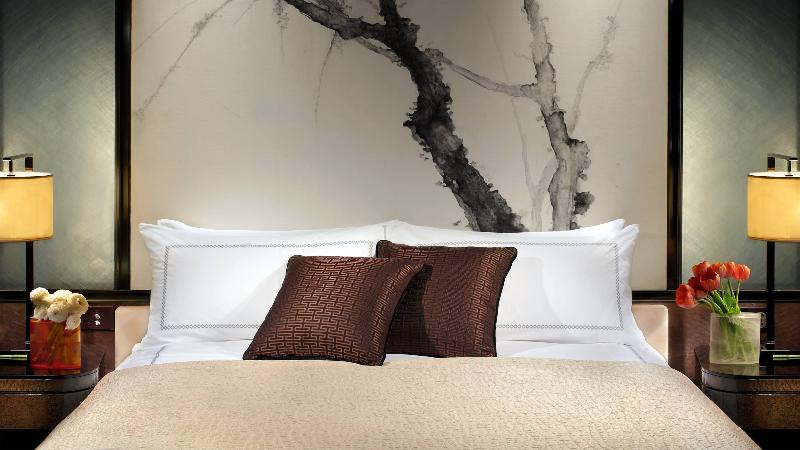 Номер Deluxe Кровать Кинг, Four Seasons Hotel Guangzhou