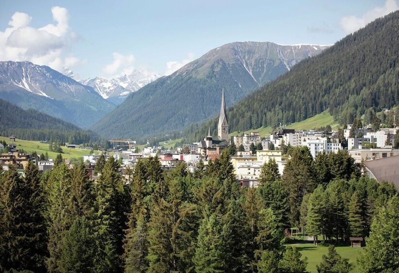 Семейный Номер, Hilton Garden Inn Davos