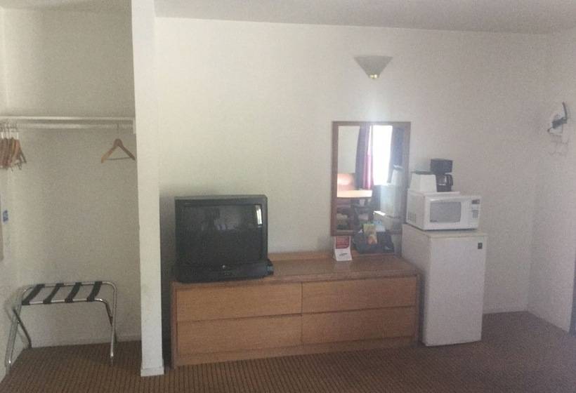 Номер Стандарт 2 Двуспальные Кровати, Rodeway Inn Beaumont