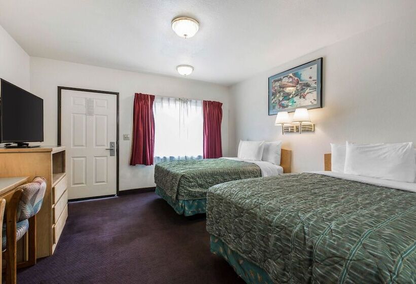 Номер Стандарт 2 Двуспальные Кровати, Rodeway Inn Beaumont