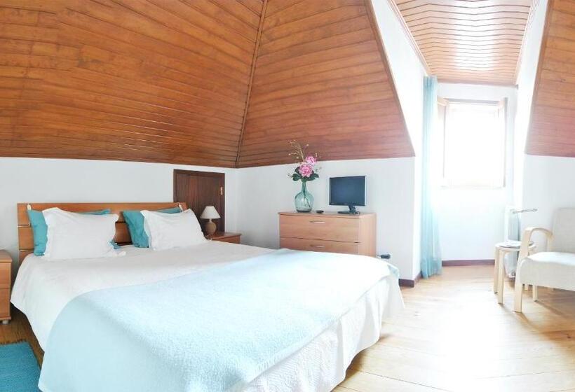 غرفة قياسية ثلاثية, Hospedaria Pielas