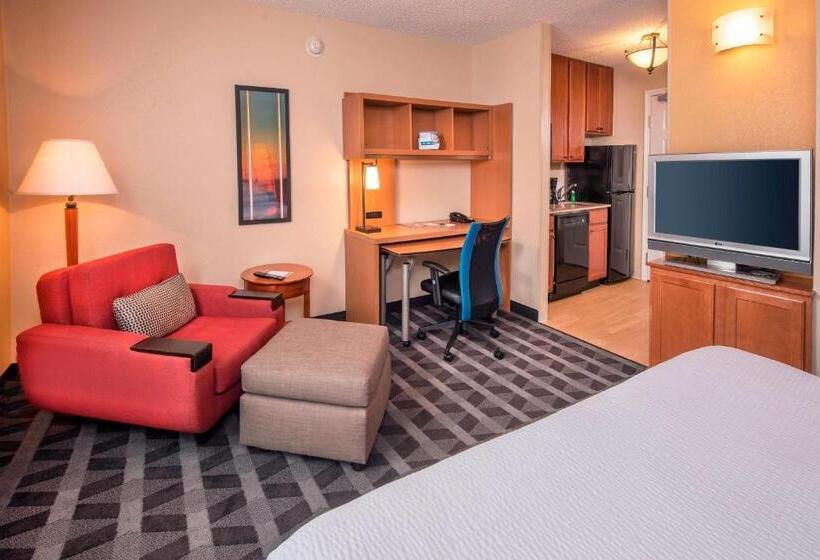 스탠다드 스튜디오 킹침대, Towneplace Suites By Marriott Clinton At Joint Base Andrews