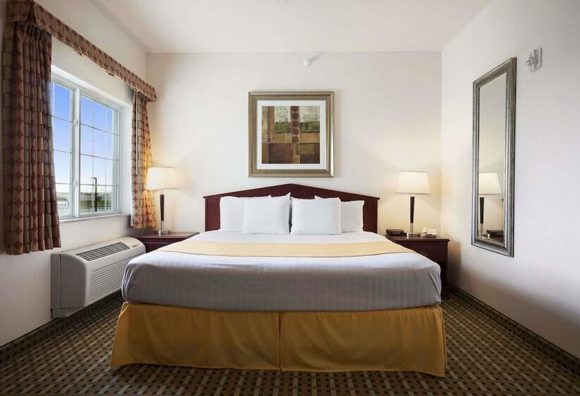 스위트, Days Inn & Suites By Wyndham Columbus Ne