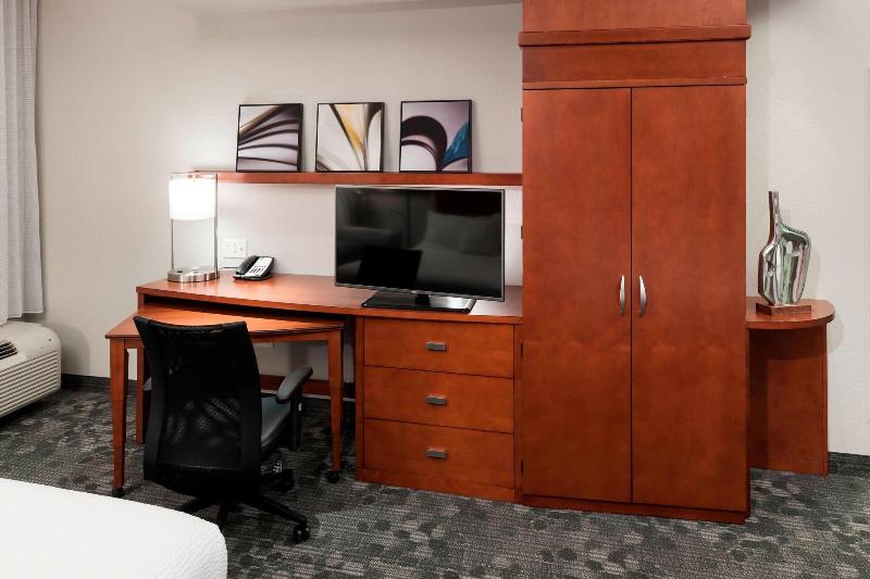 Номер Премиум, Hampton Inn & Suites Jennings