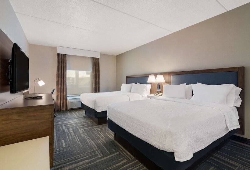 Номер Стандарт, Hampton Inn & Suites Plattsburgh