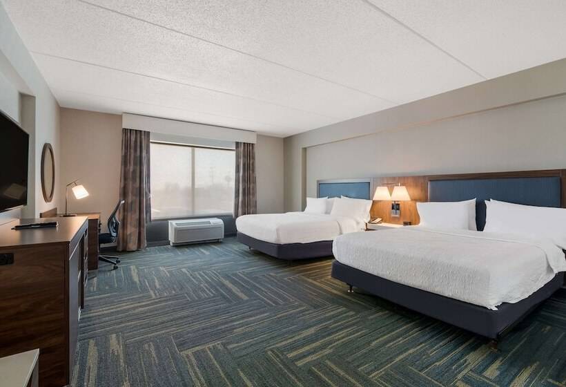 Номер Стандарт, Hampton Inn & Suites Plattsburgh