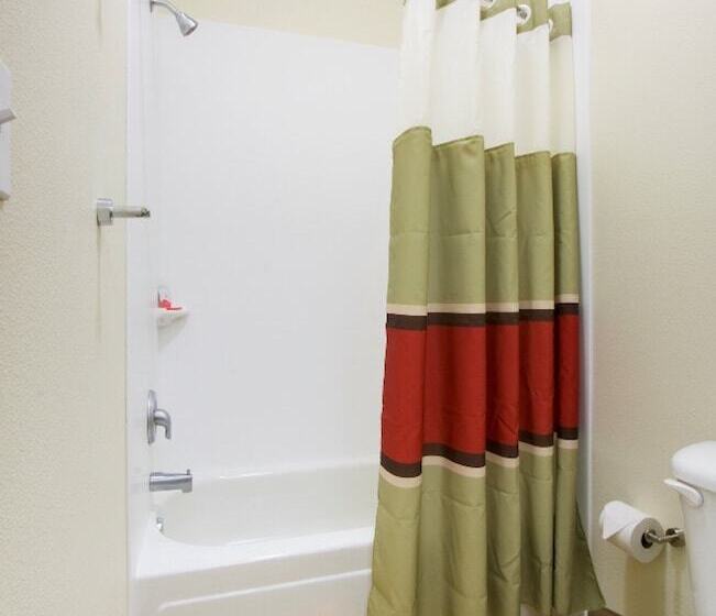 Номер Superior, Red Roof Inn & Suites Beaumont