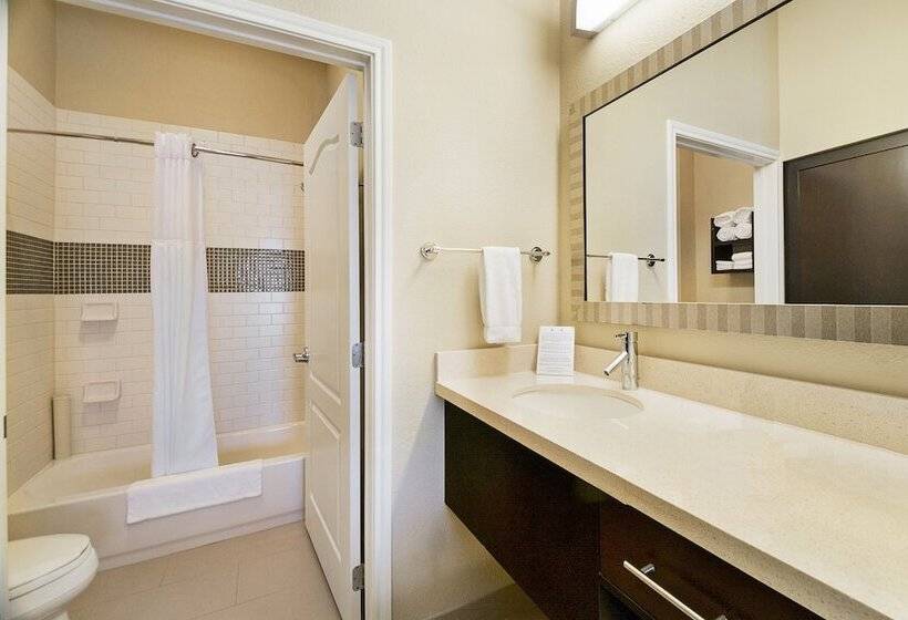 Люкс 2 Спальни, Staybridge Suites Longview, An Ihg