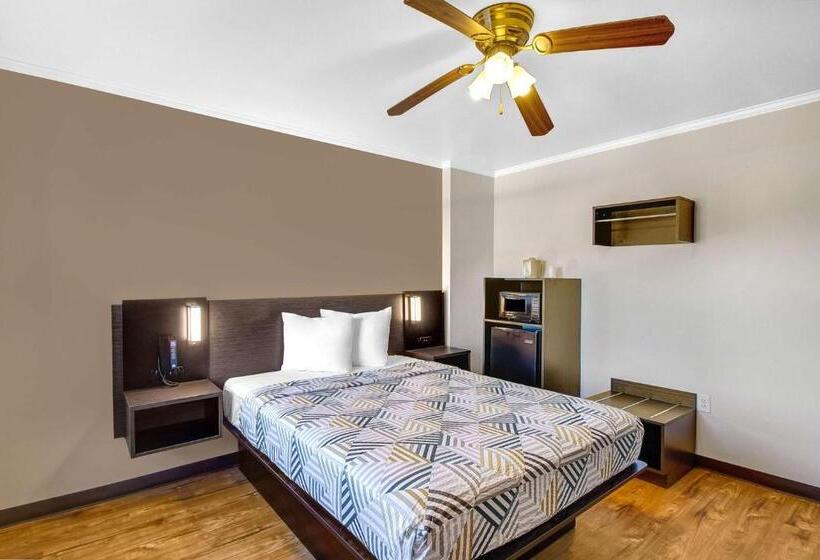 Номер Deluxe, Motel 6front Royal, Va