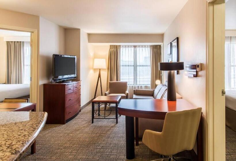 带2个卧室的套房, Residence Inn Lexington Keeneland/airport