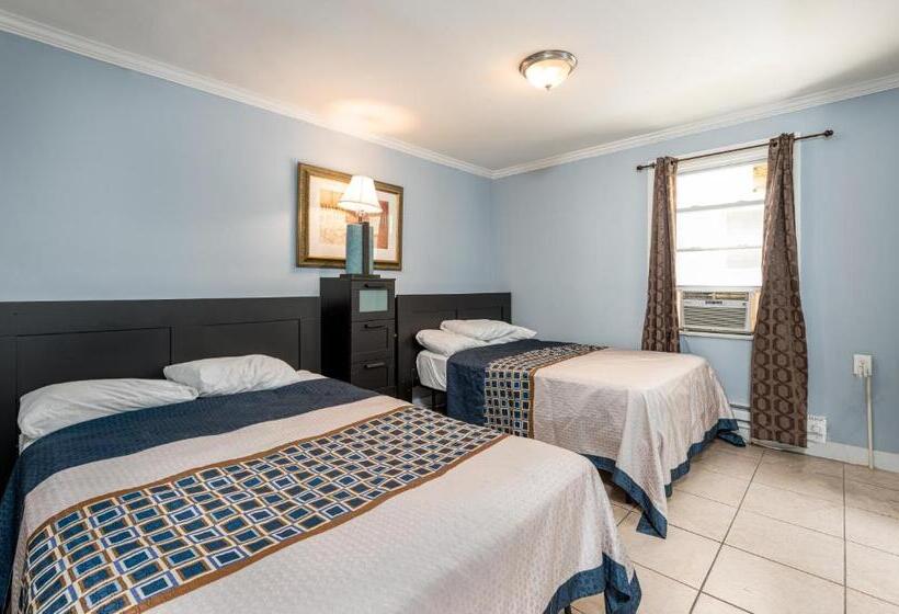 스위트, Boardwalk Hotel Charlee & Apartments Beach Hotel Oceanfront
