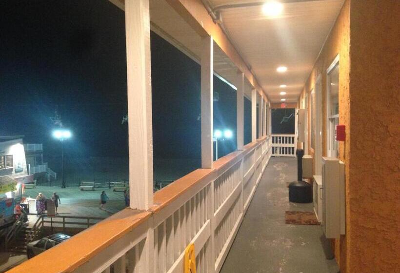 스탠다드 발코니 룸 바다 전망, Boardwalk Hotel Charlee & Apartments Beach Hotel Oceanfront