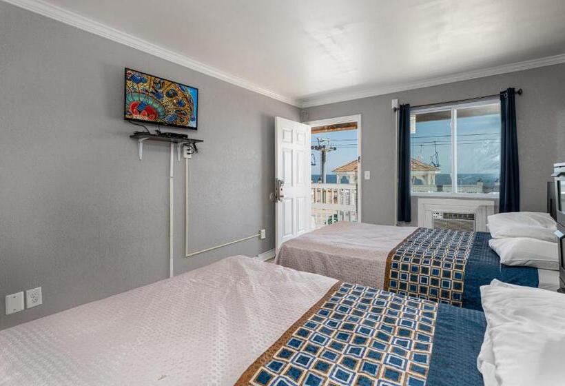 스탠다드 발코니 룸 바다 전망, Boardwalk Hotel Charlee & Apartments Beach Hotel Oceanfront