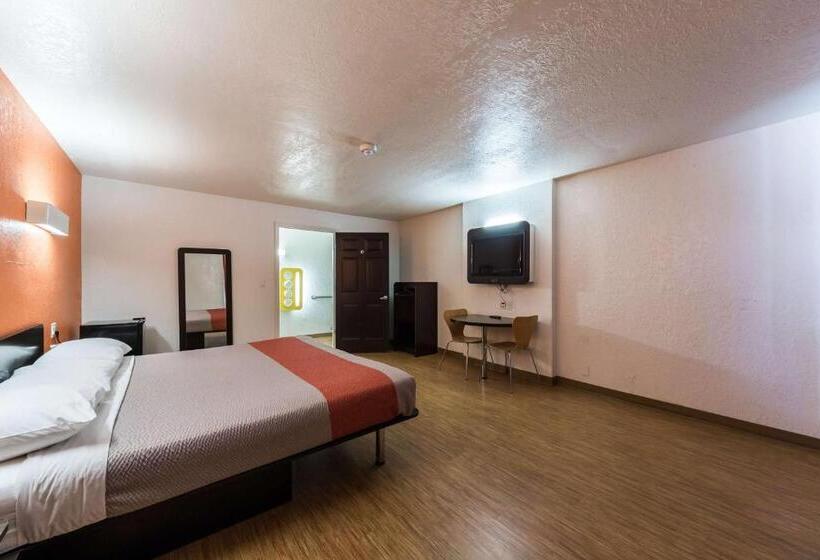 Номер Стандарт Кровать Кинг Адаптированный для Инвалидов, Motel 6 uvalde, Tx