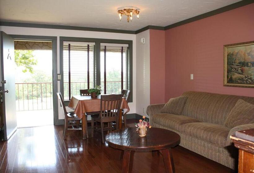 Family Suite, Outback Roadhouse Motel & Suites Branson