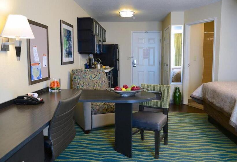 Студия Стандарт, Candlewood Suites Denver Northeast   Brighton, An Ihg