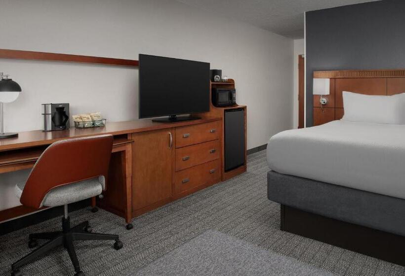 带大床的标准间, Courtyard By Marriott Panama City