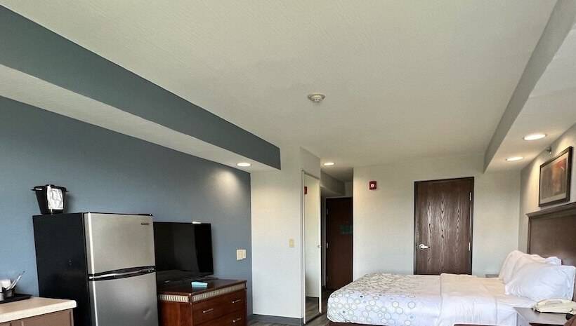 스위트, Hometowne Studios & Suites Washington