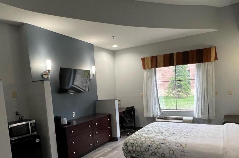 스탠다드 스튜디오 킹침대, Hometowne Studios & Suites Washington