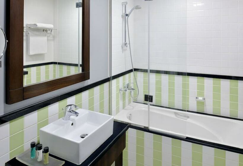 غرفة ديلوكس, Mövenpick Hotel Apartments Al Mamzar Dubai