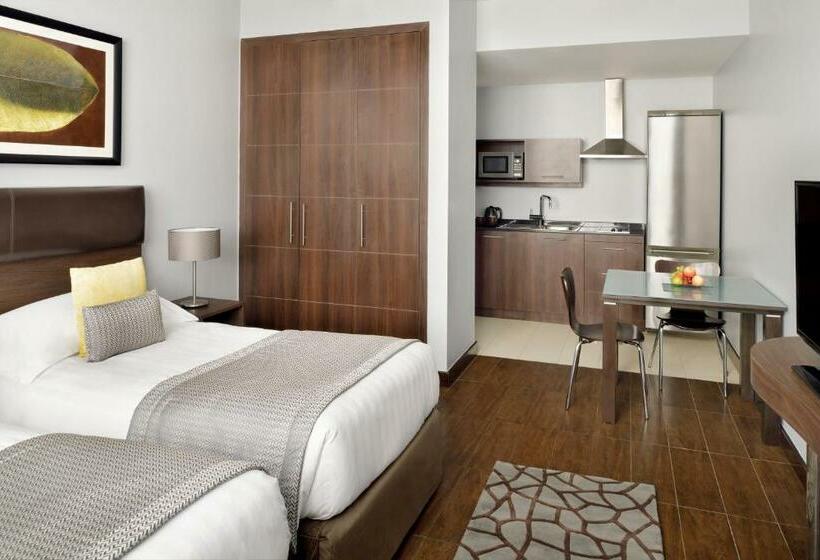 غرفة سوبيريور, Mövenpick Hotel Apartments Al Mamzar Dubai