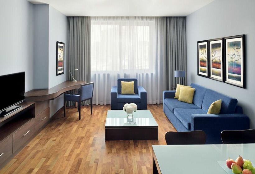 Superior Room, Mövenpick Hotel Apartments Al Mamzar Dubai