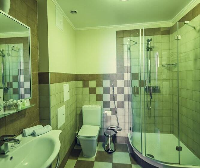 סוויטת ג'וניור, Park Hotel Golosievo