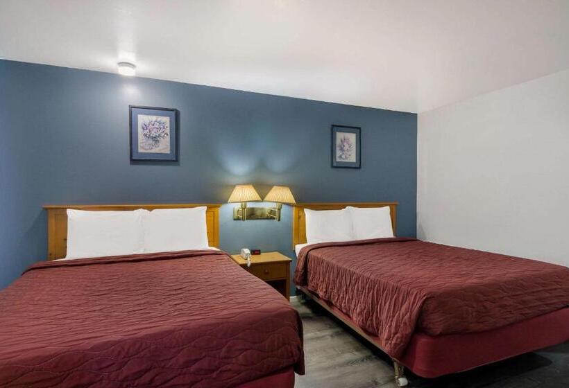 스탠다드 룸 더블 침대 2개, Rodeway Inn & Suites Sidney Historic Downtown I80