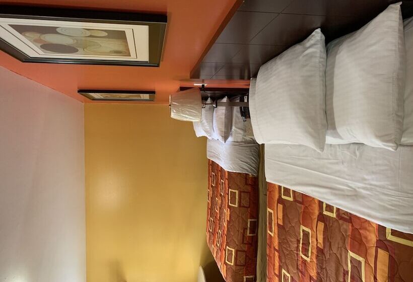 스탠다드 룸 더블 침대 2개, Scottish Inns Wrightstown