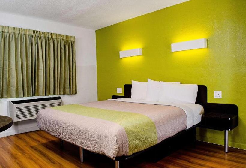 스탠다드 룸 킹사이즈 침대, Motel 6modesto, Ca  Downtown