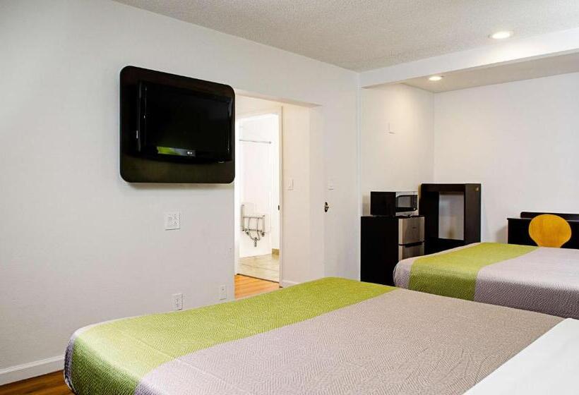 4인용 스탠다드 룸, Motel 6modesto, Ca  Downtown