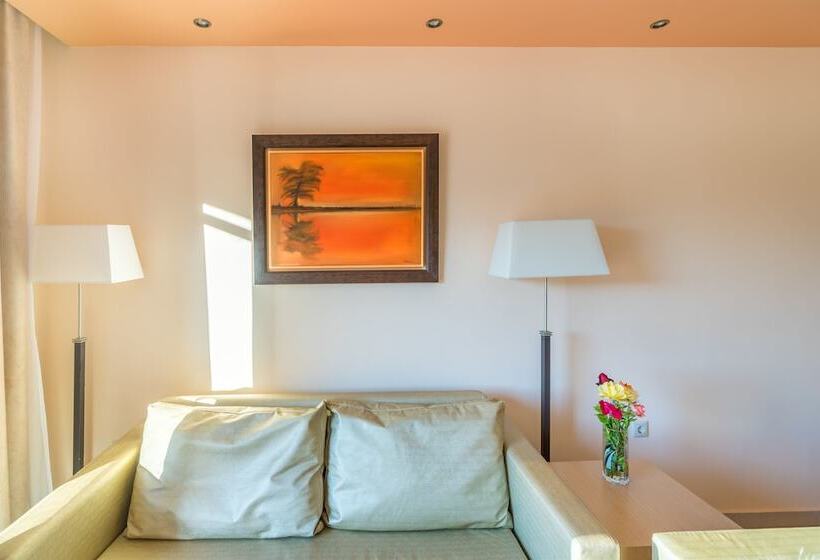 Family Suite, Ai Yannis Suites And Apartments