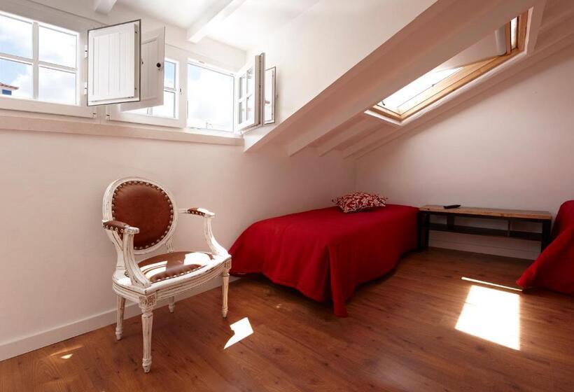 חדר אקונומי לשלושה, Casa Das Aguarelas
