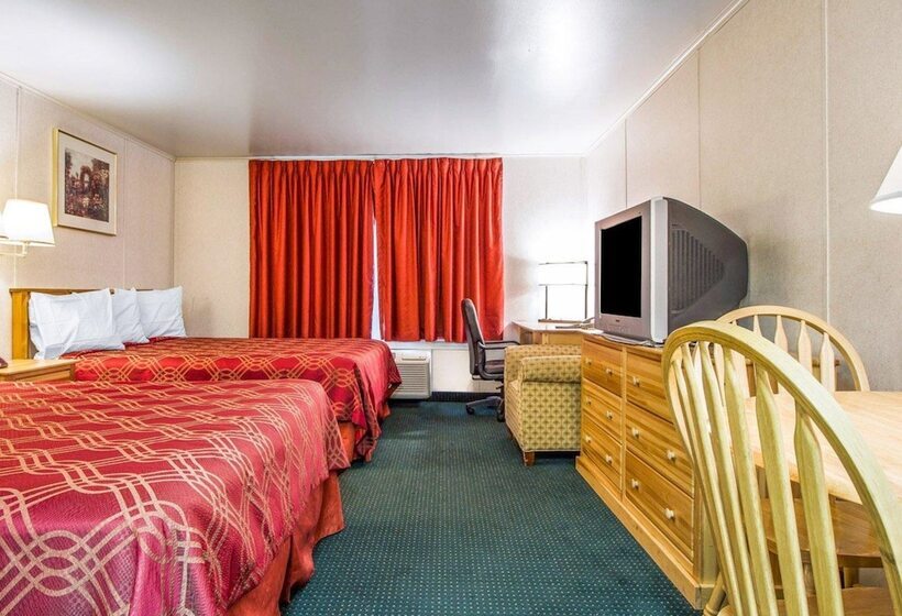 스위트, Rodeway Inn & Suites Brunswick Near Hwy 1