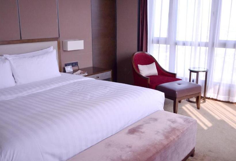 سوییت, The Qube Hotel Shanghai Xinqiao