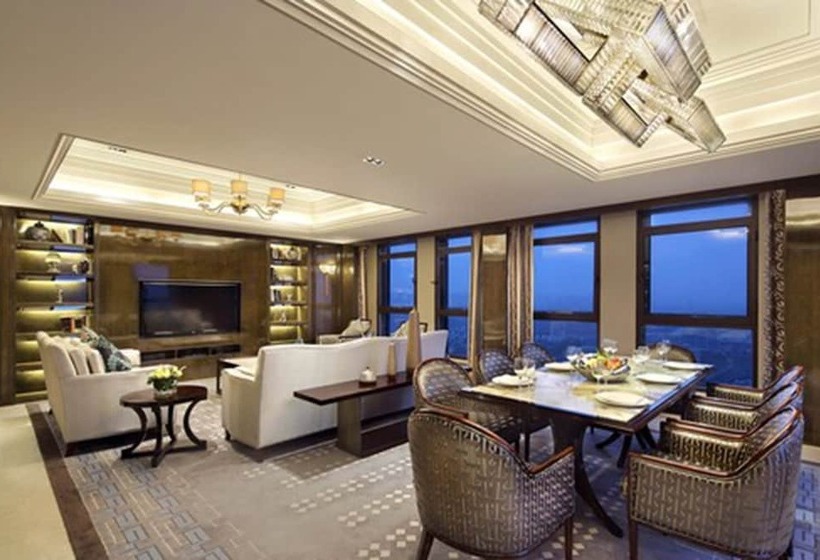 سوییت اجرایی, The Qube Hotel Shanghai Xinqiao