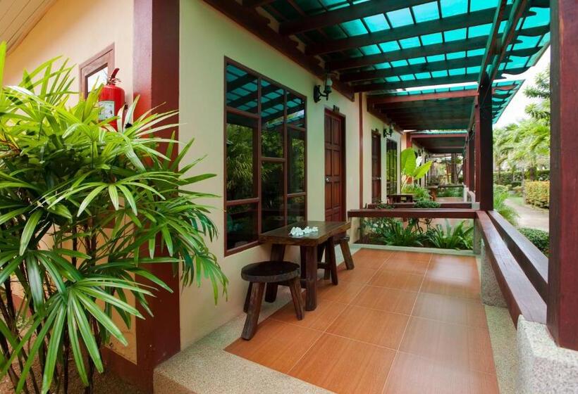 패밀리 스위트, Lanta Riviera Beach Resort