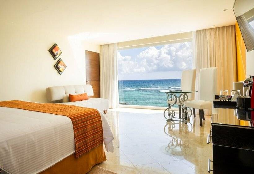 キングサイズベッドのクラブルーム, Grand Oasis Tulum Riviera