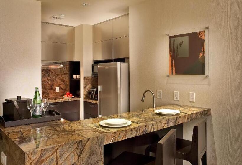 마스터 스위트, Eb Hotel Miami Airport