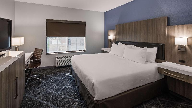 스위트 킹사이즈 침대, Best Western Plus Appleton Airport Mall