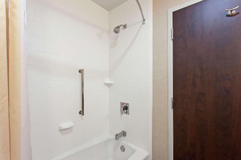 Стандартный Номер Кровать Кинг, Hilton Garden Inn Victoria